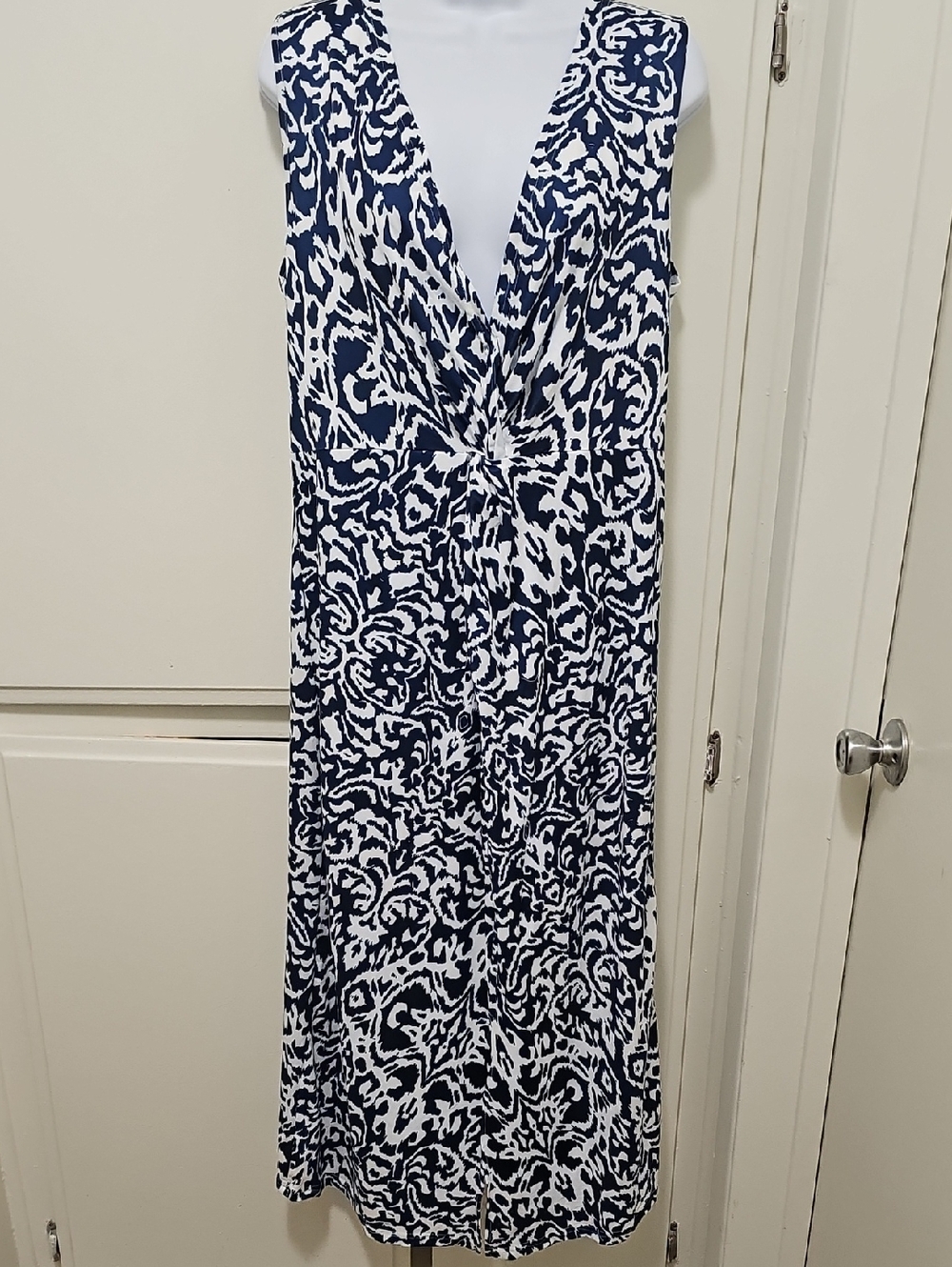 Navy & White Printed V-Neck Knot Front Dress